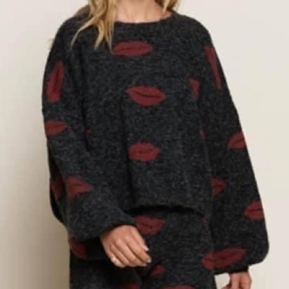 Pol Cropped Oversized‎ Sweatshirt Valentine's Day Kisses Lips Women's Large Date